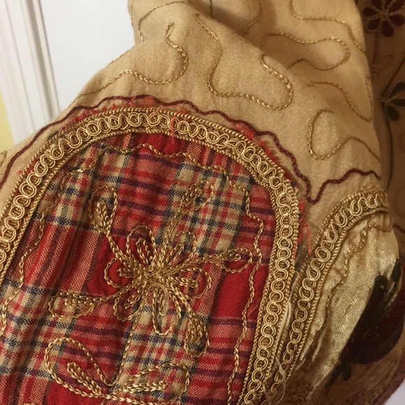 Vintage embroidered sundress from India - Picture 4 of 8